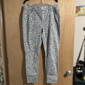 White House Black Market Gray Leopard Print Pants